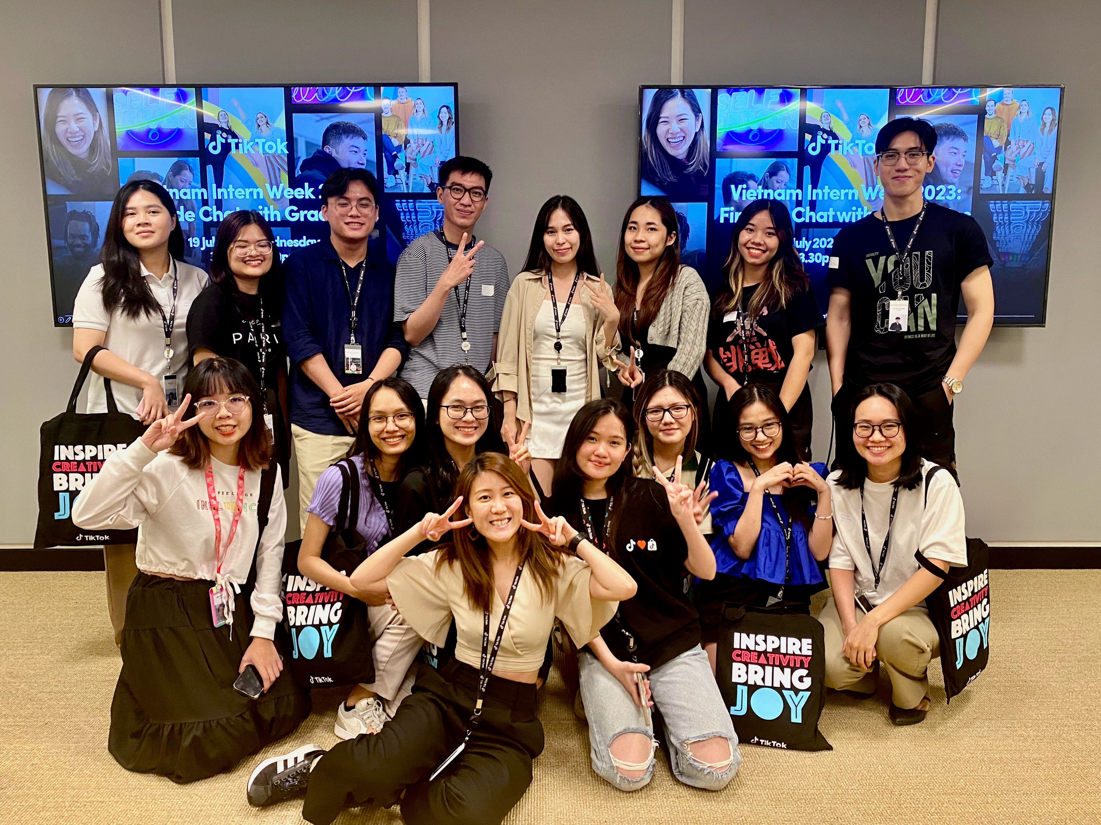 Interns group 3